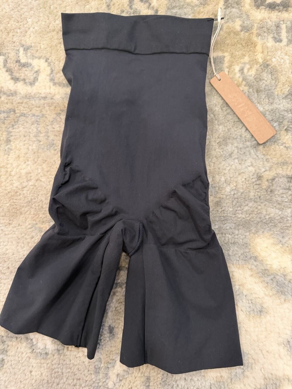 Skims Everyday Sculpt Mid Thigh Short Onyx XXS NWT